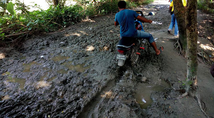 এই পথ যদি না শেষ হয়, তবে কেমন হতো