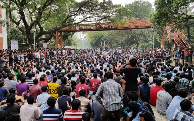 ২১ দিনেও ক্লাসে ফেরেনি বুয়েট শিক্ষার্থীরা,কি তাদের দাবী.......