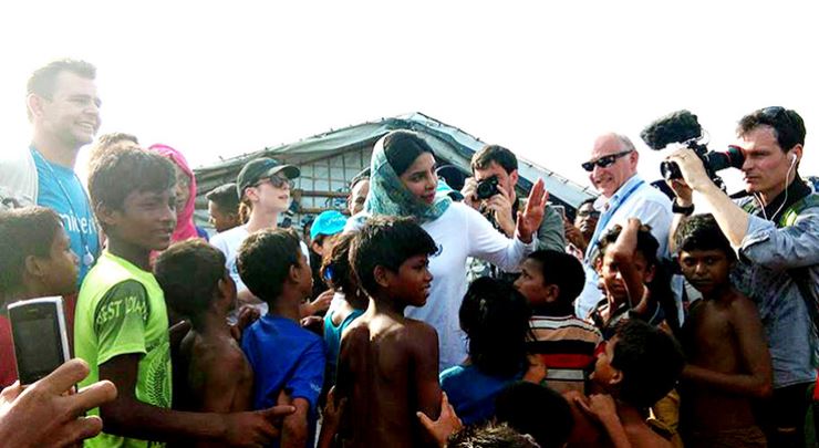 রোহিঙ্গা ক্যাম্পে যে ভাবে বাংলায় কথা বললেন পিয়াঙ্কা