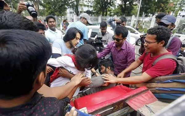 ‘আমার বাম স্ত'নে হাত দেয়া ছেলে দুটো আবার ফিরে যাক বাবা-মার কোলে’!