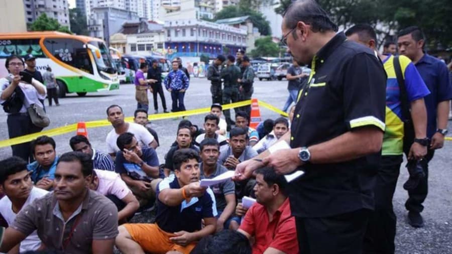 মালয়েশিয়া প্রবাসীরা সাবধান, অল্প ভুলেই মহাবিপদ 