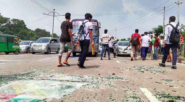 বাসচাপায় ২ শিক্ষার্থীর মৃত্যুর ঘটনায় থানায় মামলা