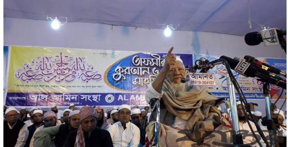 আমি প্রধানমন্ত্রীর সঙ্গে মুসাফা করিনি: আহমদ শফী