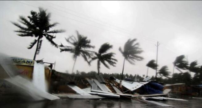 রাজশাহীতে শুরু হয়েছে ঘূর্ণিঝড় ফণী,র তান্ডব সতর্কাবস্থা জারি