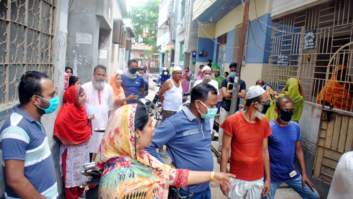 ৫ ছাত্রীর সাথে কেন এমন করলো মেস মালিক, উদ্ধার করল পুলিশ