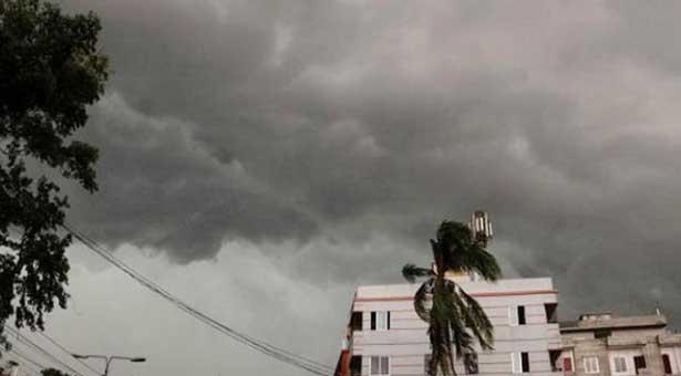 আজ দেশের যে ৩টি বিভাগে ঝড় ও বৃষ্টির সম্ভাবনা