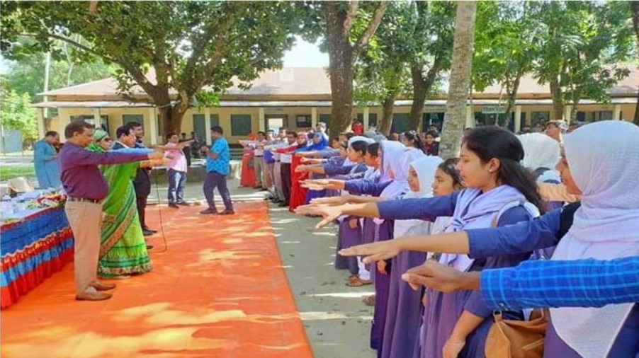 সরকারের পতনের পর এবার প্রাথমিকের শিক্ষার্থীদের শপথ বাক্য পরিবর্তন