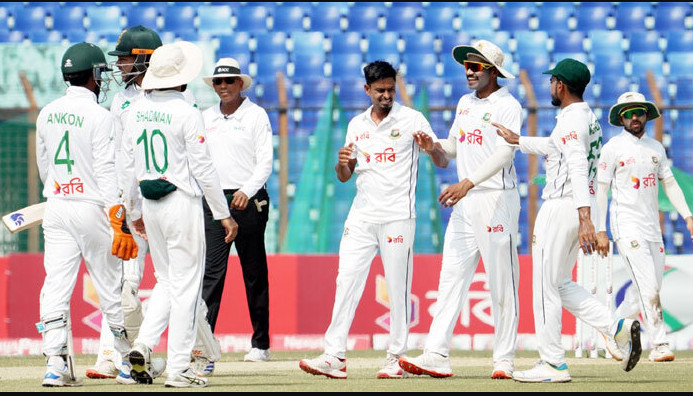 তাইজুলের ঘূর্ণিতে ঘুরছে দ:আফ্রিকা,সর্বশেষ স্কোর