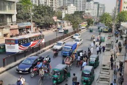 আজ ঢাকা শহরে ঘর থেকে বের হওয়ার আগে যা জানা জরুরি